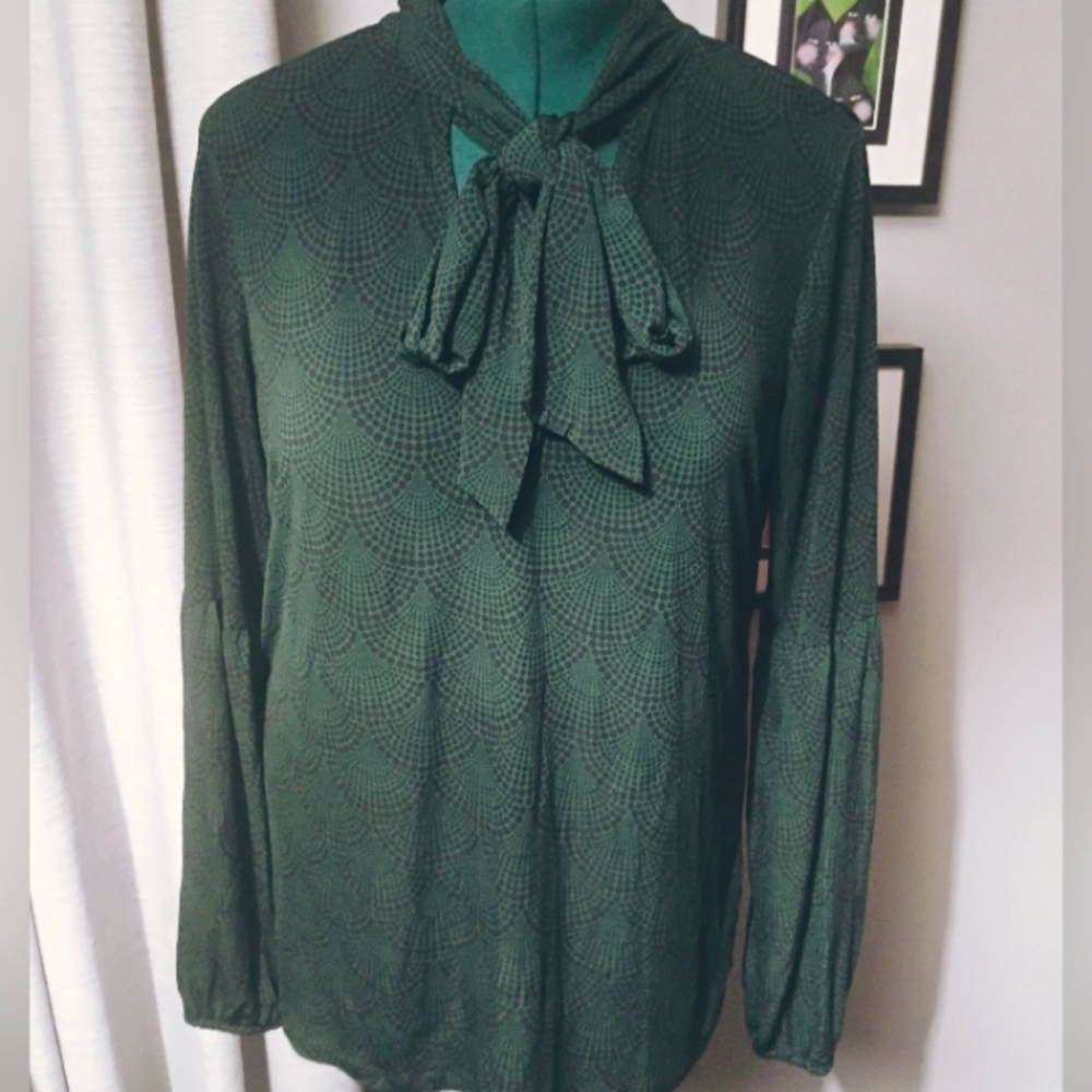 Michael Kors Print Long Sleeved Art Deco Blouse Green & Black  Sz L